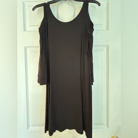 Popana Dresses & Skirts - Cold Shoulder Black Long Sleeve Dress